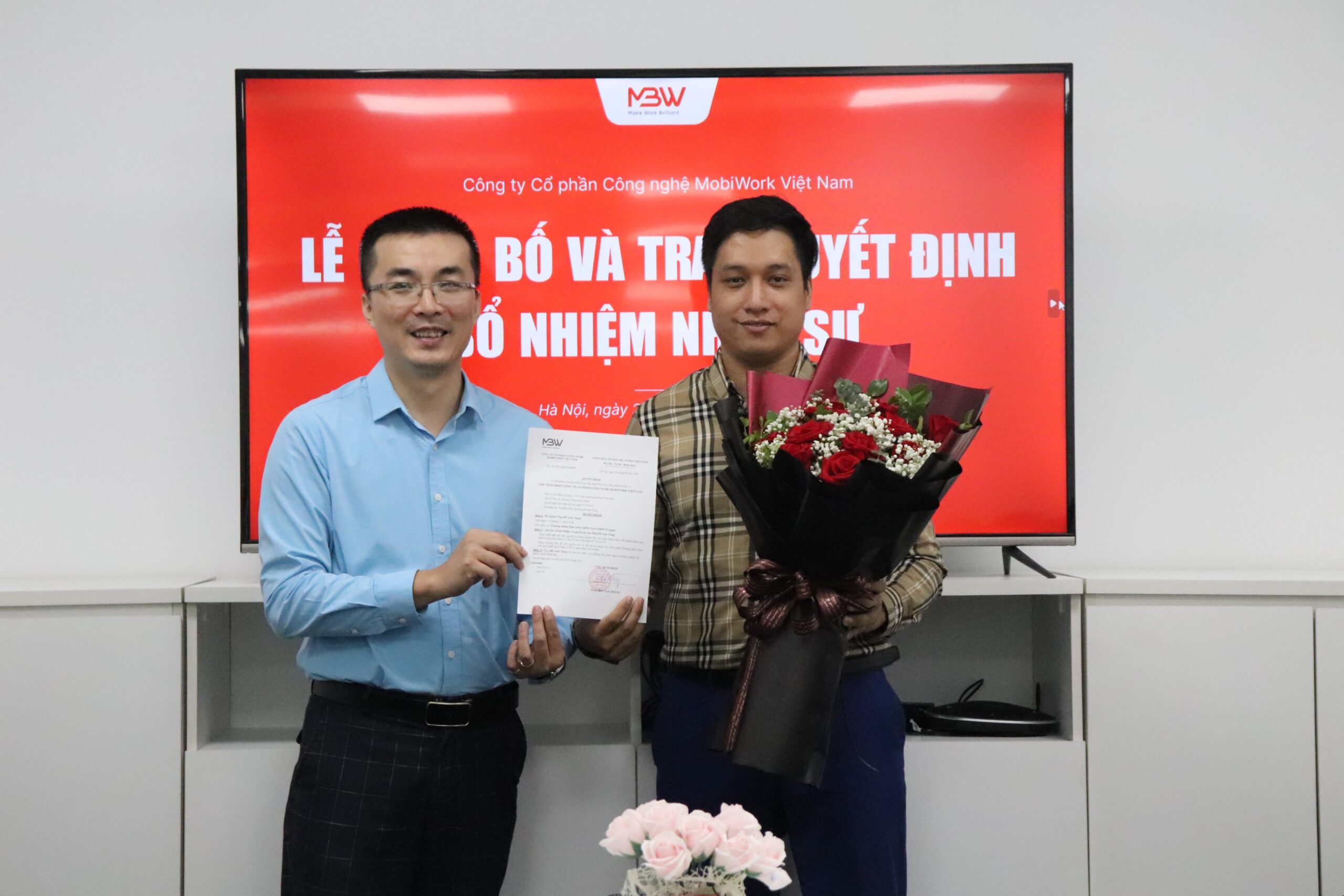 MBW công bố và trao quyết định bổ sung nhân sự mới