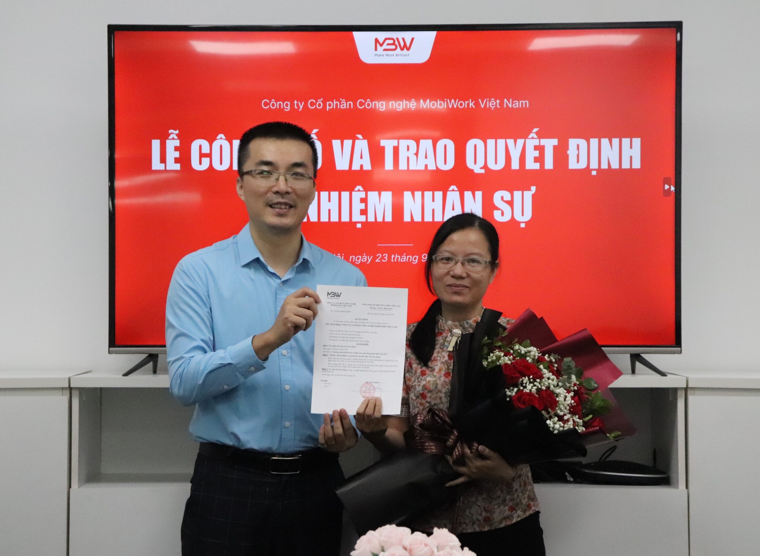 MBW công bố và trao quyết định bổ sung nhân sự mới