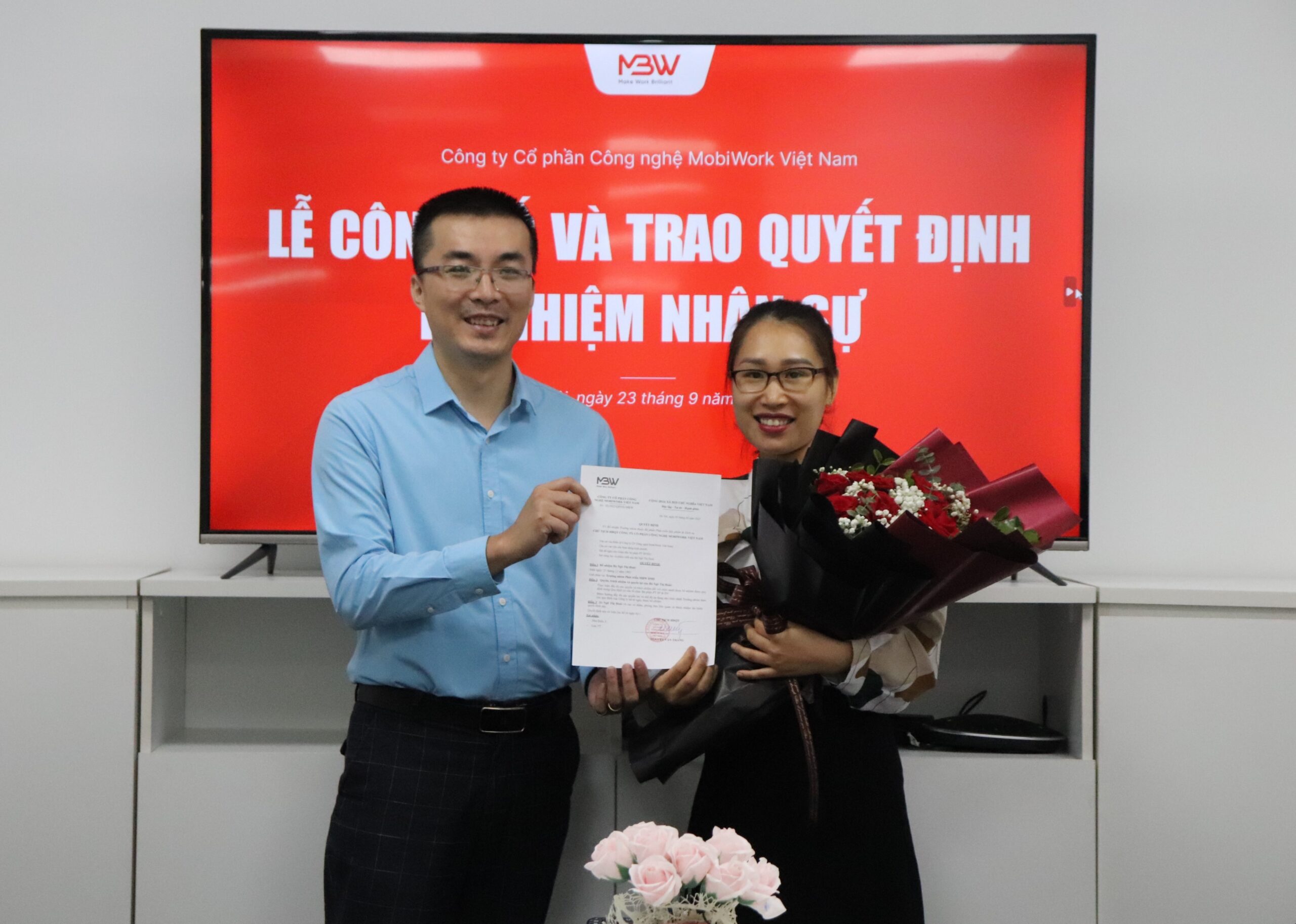 MBW công bố và trao quyết định bổ sung nhân sự mới
